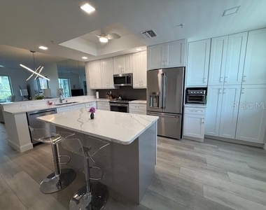 8755 Olde Hickory Avenue - Photo Thumbnail 5