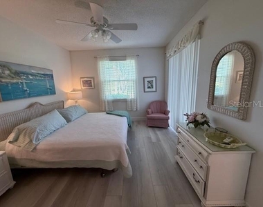 8755 Olde Hickory Avenue - Photo Thumbnail 16