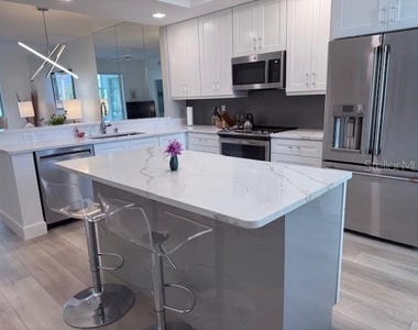 8755 Olde Hickory Avenue - Photo Thumbnail 2