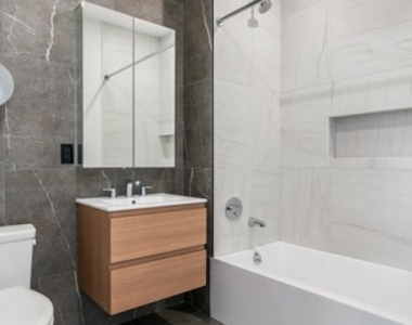 161 Lenox Road - Photo Thumbnail 7