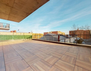 178-02 Hillside Avenue - Photo Thumbnail 1