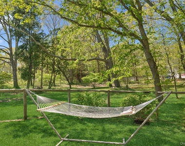6710 Soundview Avenue - Photo Thumbnail 34