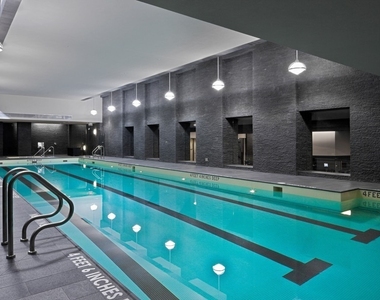 50 Riverside Boulevard - Photo Thumbnail 12