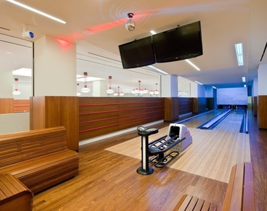 50 Riverside Boulevard - Photo Thumbnail 20