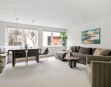 712 Washington Street - Photo Thumbnail 0