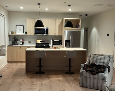 8029 W Belmont Avenue - Photo Thumbnail 1