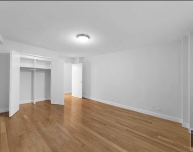 West 89th Street - Photo Thumbnail 10