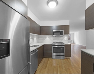 West 89th Street - Photo Thumbnail 6