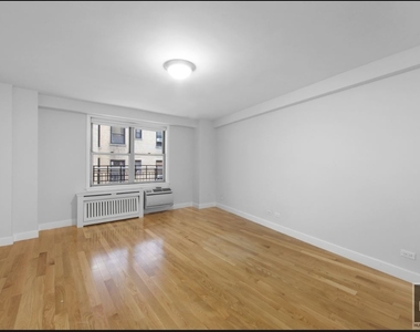 West 89th Street - Photo Thumbnail 9