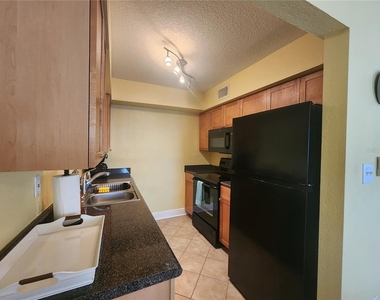 5215 Coquina Key Drive Se - Photo Thumbnail 8