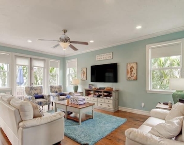 4808 Gulf Drive - Photo Thumbnail 3