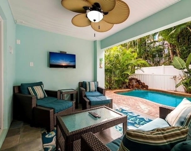4808 Gulf Drive - Photo Thumbnail 24