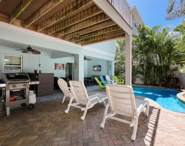 4808 Gulf Drive - Photo Thumbnail 46