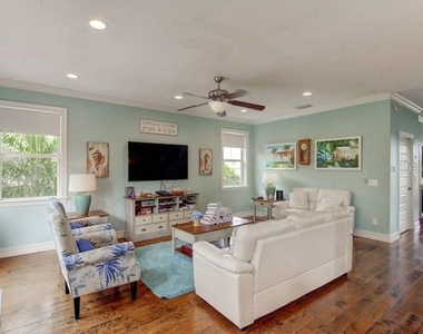 4808 Gulf Drive - Photo Thumbnail 4
