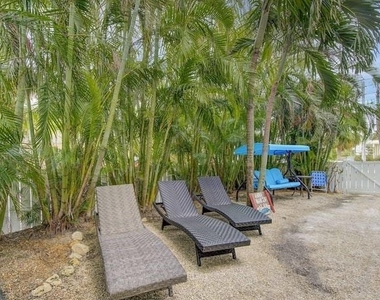 4808 Gulf Drive - Photo Thumbnail 35