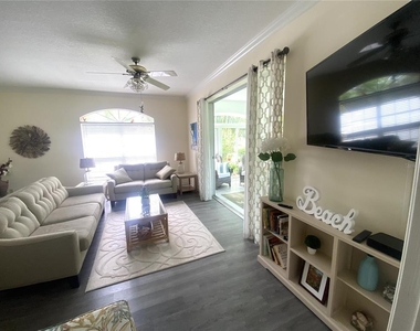 801 Gondola Park Drive - Photo Thumbnail 8