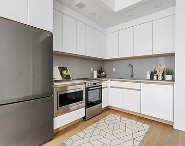 99 Fleet Place - Photo Thumbnail 3