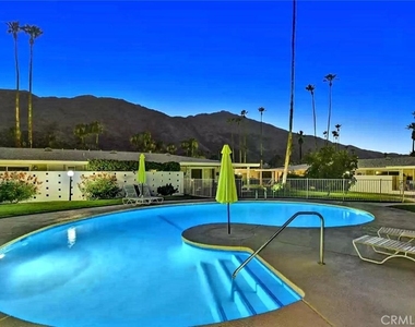 2220 S Calle Palo Fierro - Photo Thumbnail 12