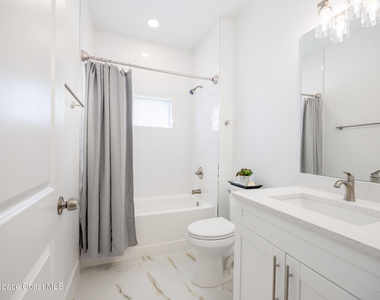 702 Shady Lane - Photo Thumbnail 12
