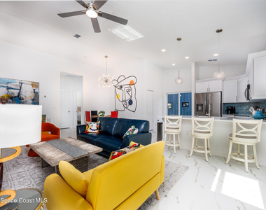 702 Shady Lane - Photo Thumbnail 5