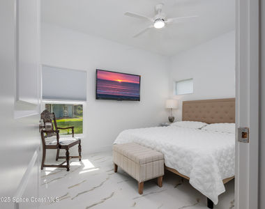 702 Shady Lane - Photo Thumbnail 10