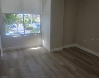 5153 Isla Key Boulevard S - Photo Thumbnail 8