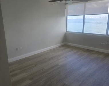 5153 Isla Key Boulevard S - Photo Thumbnail 11