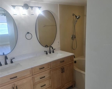 5153 Isla Key Boulevard S - Photo Thumbnail 10