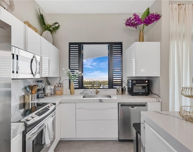 6000 Rio Mar Boulevard - Photo Thumbnail 7