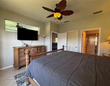 1759 Fountain View Circle - Photo Thumbnail 10