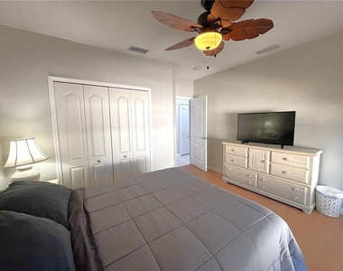 1759 Fountain View Circle - Photo Thumbnail 12