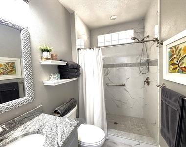 1759 Fountain View Circle - Photo Thumbnail 14
