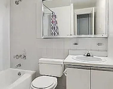 220 East 24th Street - Photo Thumbnail 2