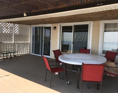 989 Fairfield Beach Road - Photo Thumbnail 24