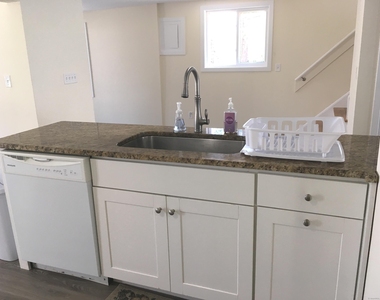989 Fairfield Beach Road - Photo Thumbnail 6