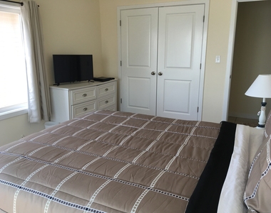 989 Fairfield Beach Road - Photo Thumbnail 21