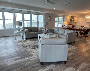 1019 Fairfield Beach Road - Photo Thumbnail 2
