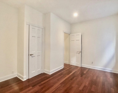 172nd Street,  Ft Washington Avenue - Photo Thumbnail 7