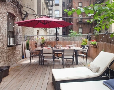 West 111th Street - Photo Thumbnail 5
