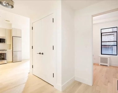 West 97th Street - Photo Thumbnail 1