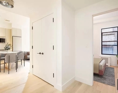 West 97th Street - Photo Thumbnail 6