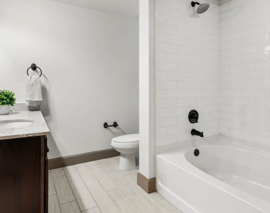 1111 S Main St - Photo Thumbnail 13