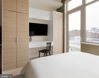 313 Race Street - Photo Thumbnail 8