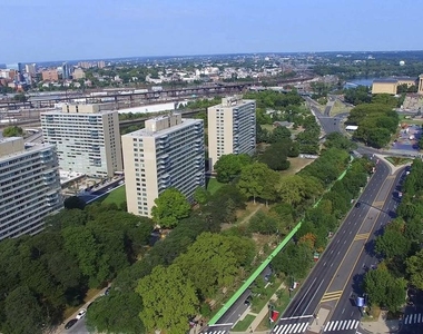 2200 Benjamin Franklin Parkway - Photo Thumbnail 24
