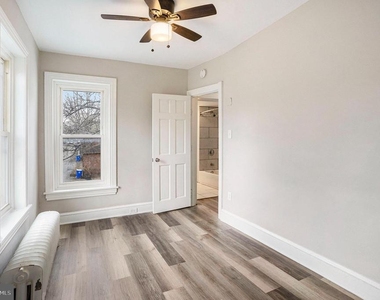 114 N Evans Street - Photo Thumbnail 12