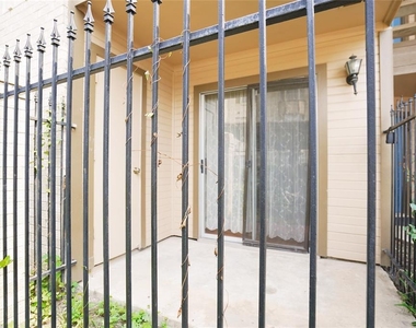 2121 Hepburn Street - Photo Thumbnail 19