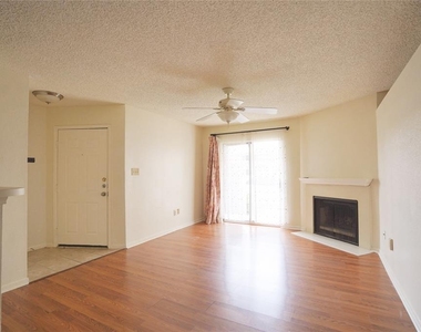 2121 Hepburn Street - Photo Thumbnail 17