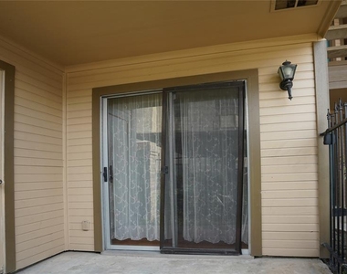 2121 Hepburn Street - Photo Thumbnail 20
