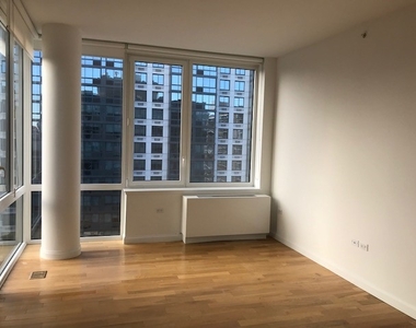 795 Columbus Avenue - Photo Thumbnail 1