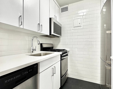 E 89 St - Photo Thumbnail 2